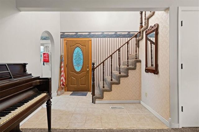 301 SE Alice Street, Blue Springs, MO 64014