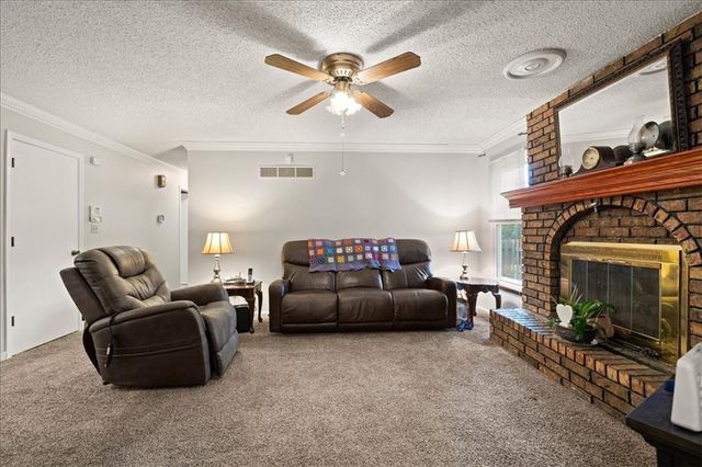 301 SE Alice Street, Blue Springs, MO 64014