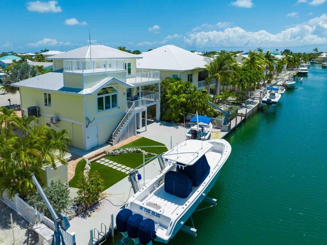 948 Gulf Drive, Summerland Key, FL 33042