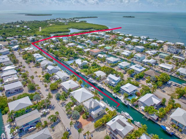 948 Gulf Drive, Summerland Key, FL 33042