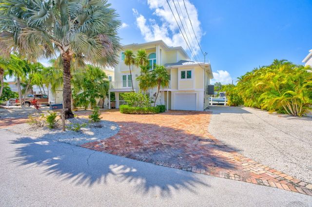 948 Gulf Drive, Summerland Key, FL 33042