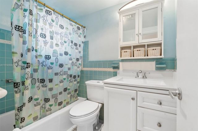 17090 NE 14th Ave 205, Miami, FL 33162