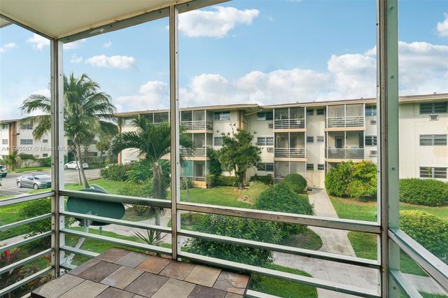 17090 NE 14th Ave 205, Miami, FL 33162