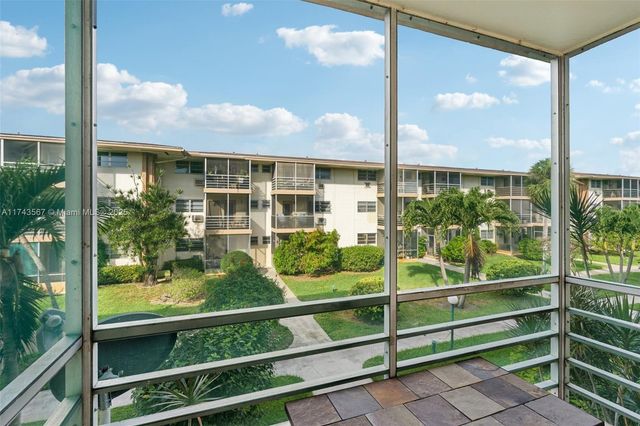 17090 NE 14th Ave 205, Miami, FL 33162