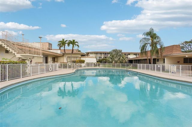 17090 NE 14th Ave 205, Miami, FL 33162