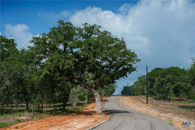 Tract 17 Sandstone Ln, Seguin, TX 78155