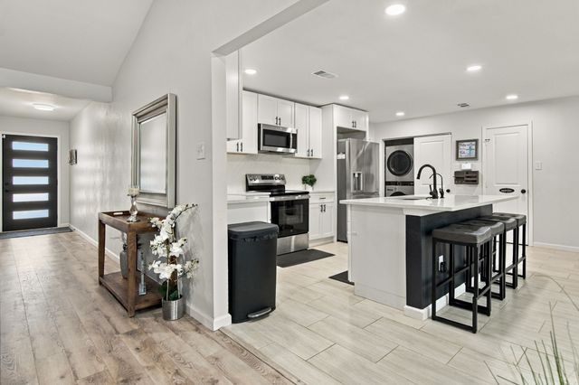 6401 Simmons Road, North Richland Hills, TX 76182