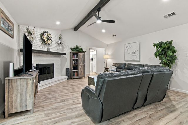 6401 Simmons Road, North Richland Hills, TX 76182