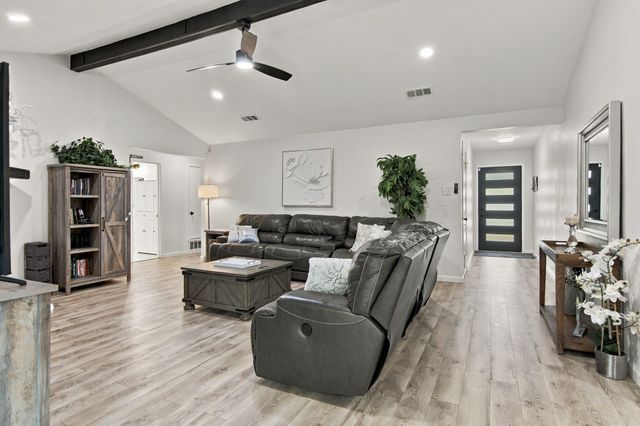 6401 Simmons Road, North Richland Hills, TX 76182