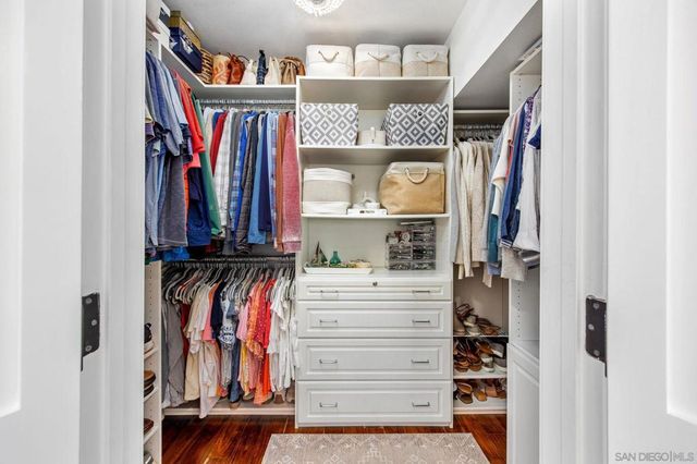 7053 Snapdragon Dr, Carlsbad, CA 92011