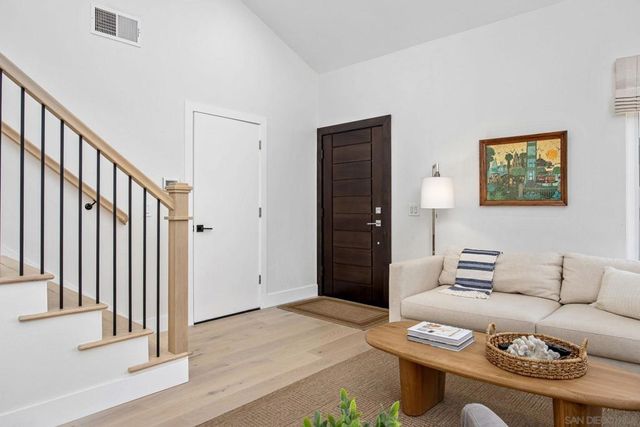 7053 Snapdragon Dr, Carlsbad, CA 92011