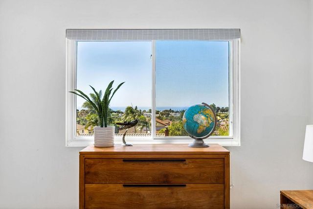 7053 Snapdragon Dr, Carlsbad, CA 92011