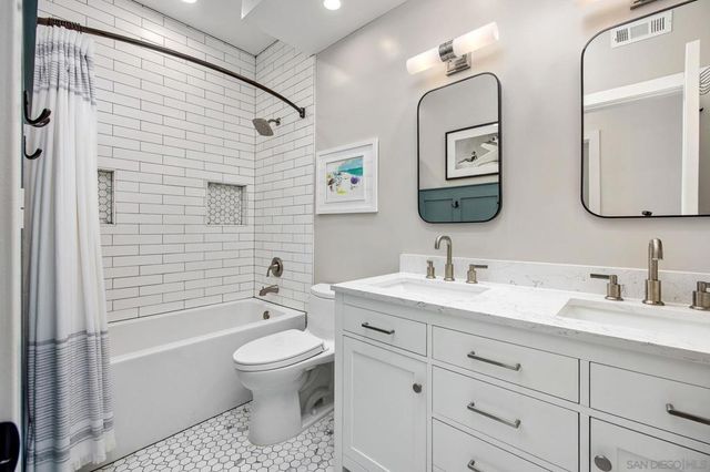 7053 Snapdragon Dr, Carlsbad, CA 92011