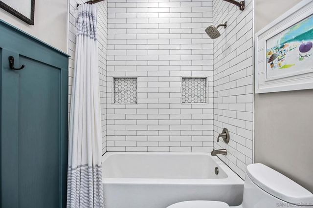 7053 Snapdragon Dr, Carlsbad, CA 92011