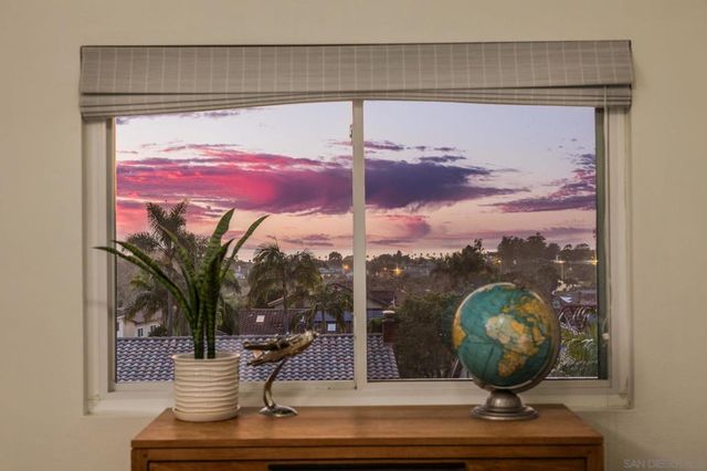 7053 Snapdragon Dr, Carlsbad, CA 92011