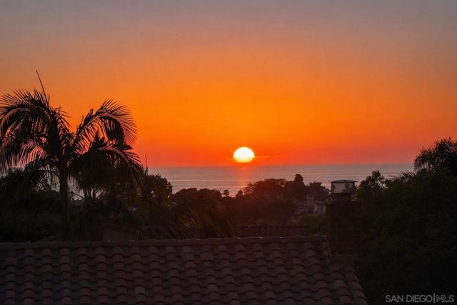 7053 Snapdragon Dr, Carlsbad, CA 92011