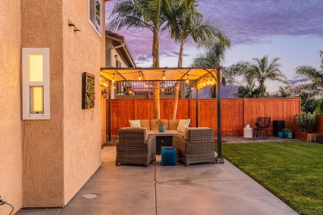 7053 Snapdragon Dr, Carlsbad, CA 92011