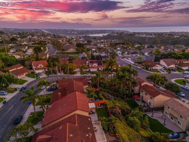 7053 Snapdragon Dr, Carlsbad, CA 92011