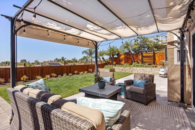 7053 Snapdragon Dr, Carlsbad, CA 92011