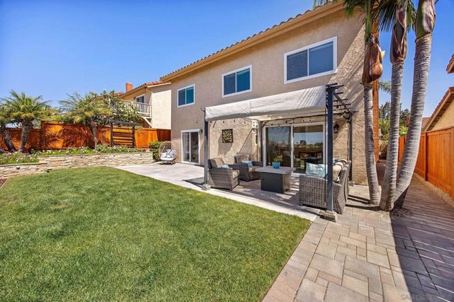 7053 Snapdragon Dr, Carlsbad, CA 92011