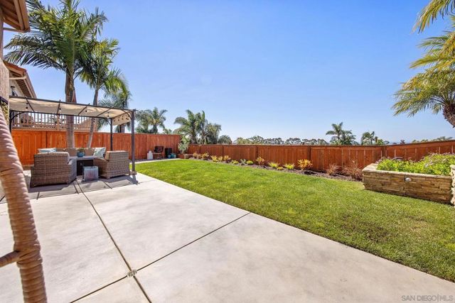 7053 Snapdragon Dr, Carlsbad, CA 92011