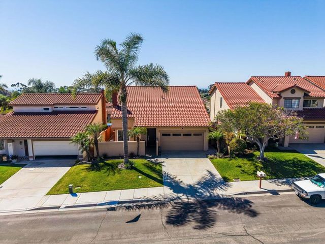 7053 Snapdragon Dr, Carlsbad, CA 92011