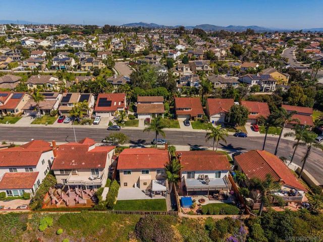 7053 Snapdragon Dr, Carlsbad, CA 92011