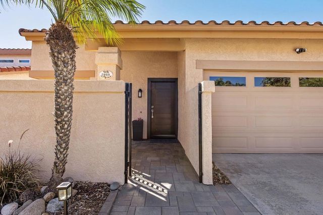 7053 Snapdragon Dr, Carlsbad, CA 92011