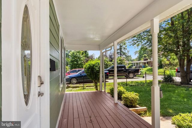 6442 HOLYOKE DR, Annandale, VA 22003