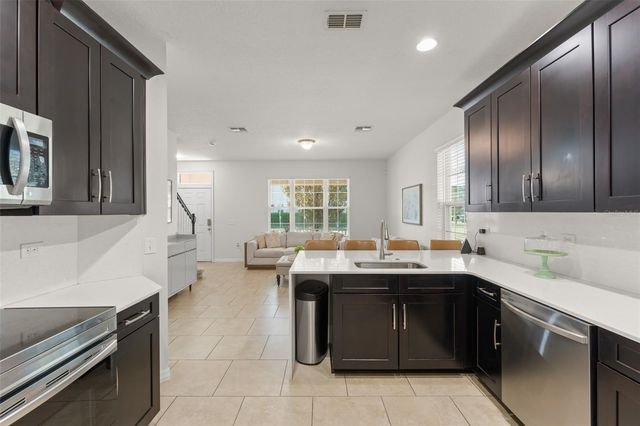 12121 SILVERLAKE PARK DRIVE, Windermere, FL 34786