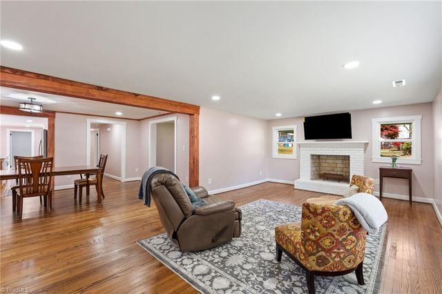 5760 Stanleyville Drive, Winston-salem, NC 27105