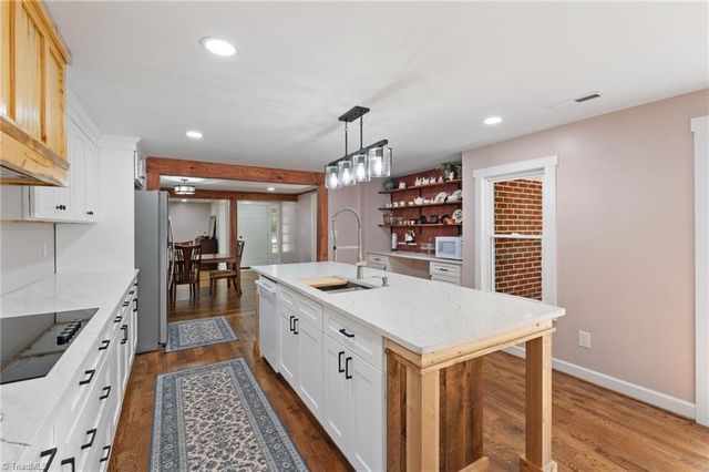 5760 Stanleyville Drive, Winston-salem, NC 27105