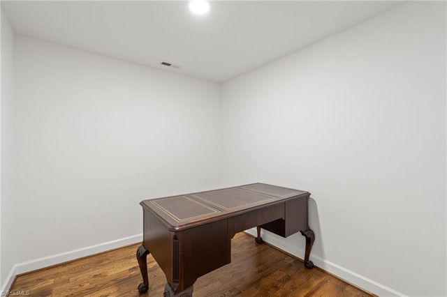 5760 Stanleyville Drive, Winston-salem, NC 27105