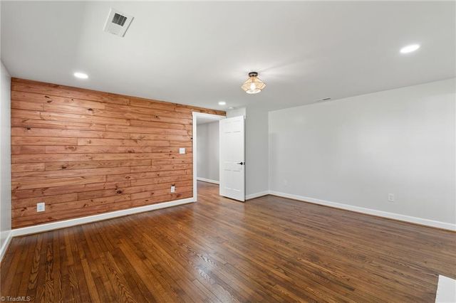 5760 Stanleyville Drive, Winston-salem, NC 27105