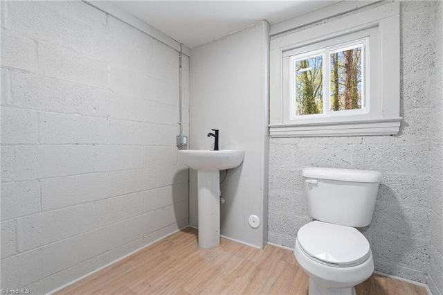 5760 Stanleyville Drive, Winston-salem, NC 27105