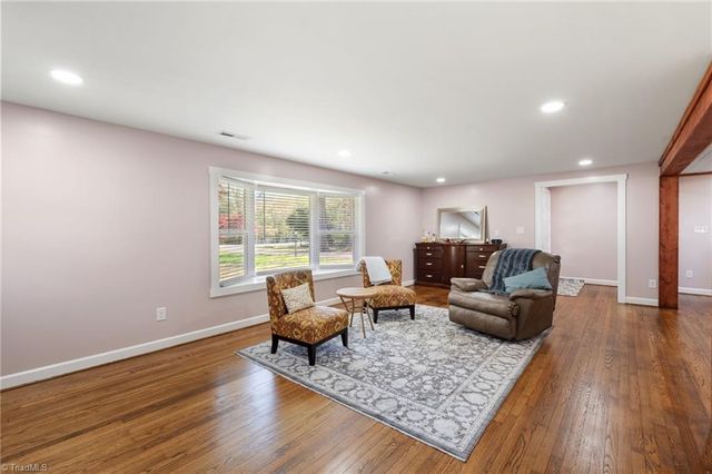 5760 Stanleyville Drive, Winston-salem, NC 27105