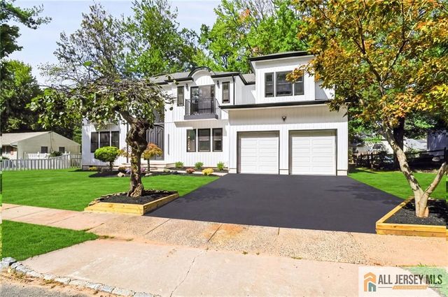 220 W Locust Avenue, Edison, NJ 08820