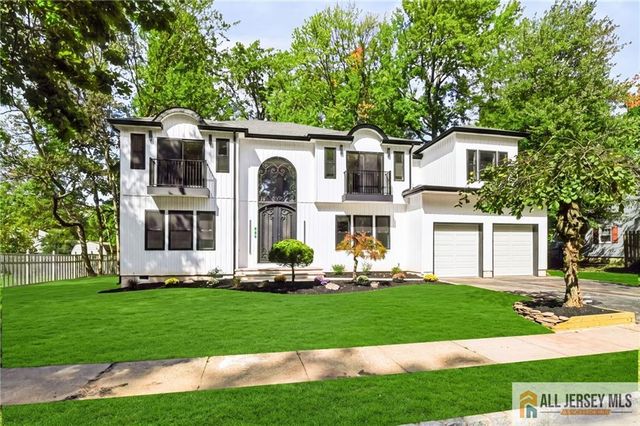 220 W Locust Avenue, Edison, NJ 08820