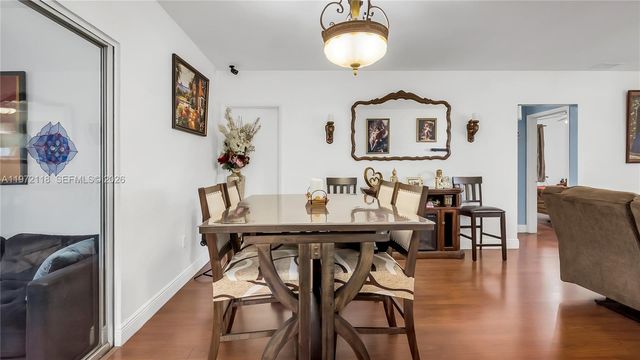 3049 NW 51st St, Miami, FL 33142