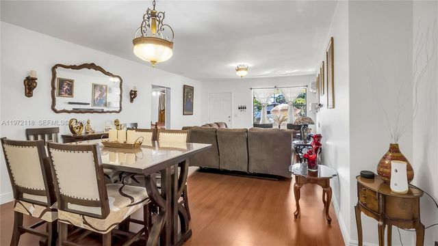 3049 NW 51st St, Miami, FL 33142