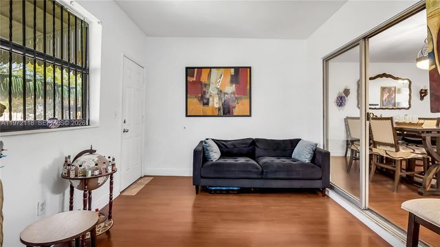 3049 NW 51st St, Miami, FL 33142