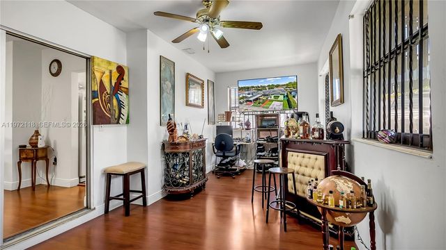 3049 NW 51st St, Miami, FL 33142