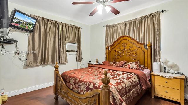 3049 NW 51st St, Miami, FL 33142