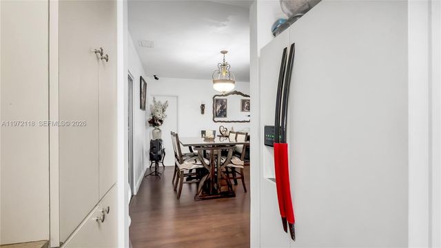 3049 NW 51st St, Miami, FL 33142