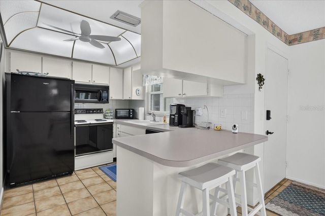 1250 S PINELLAS AVENUE 1008, Tarpon Springs, FL 34689