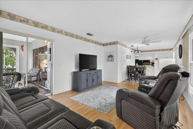1250 S PINELLAS AVENUE 1008, Tarpon Springs, FL 34689