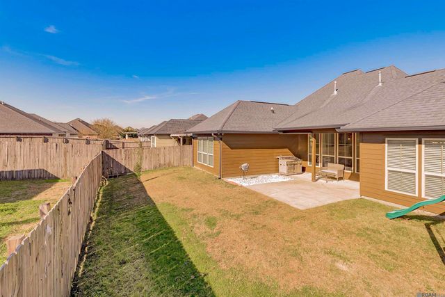 14628 Lake Town Dr, Baton Rouge, LA 70810