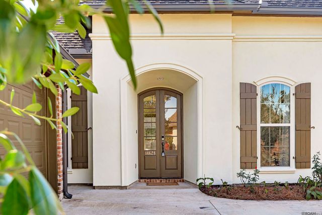 14628 Lake Town Dr, Baton Rouge, LA 70810