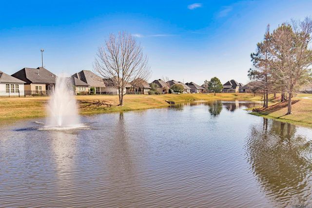 14628 Lake Town Dr, Baton Rouge, LA 70810