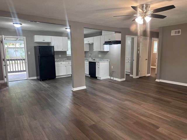 6705 Tracy Avenue, Little Rock, AR 72206